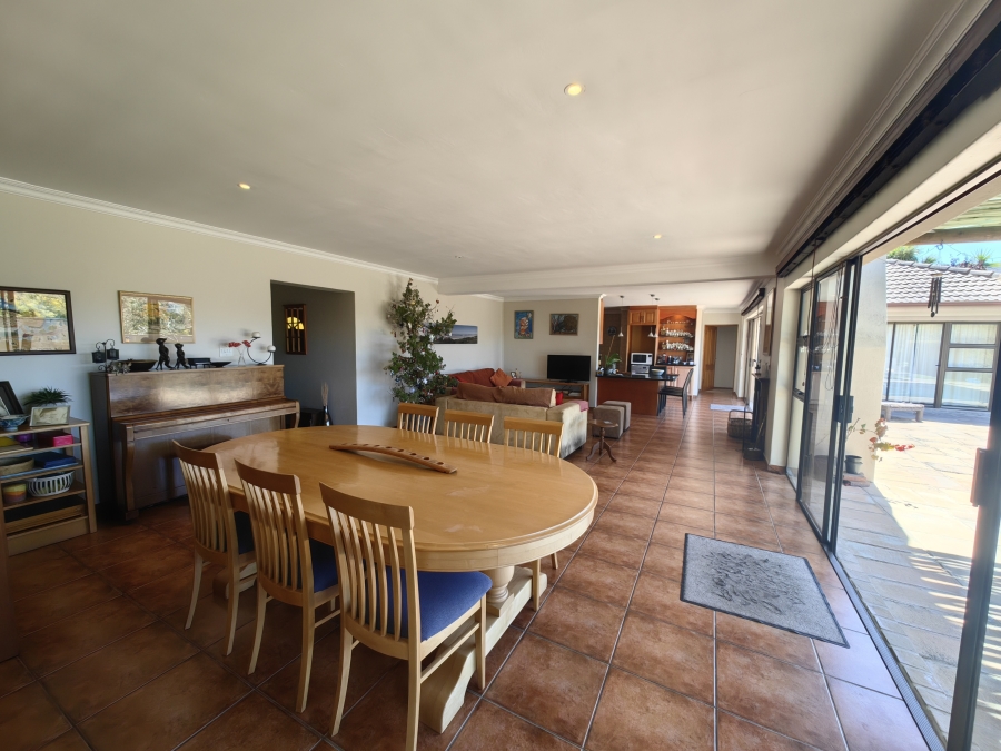 4 Bedroom Property for Sale in Welgedacht Western Cape